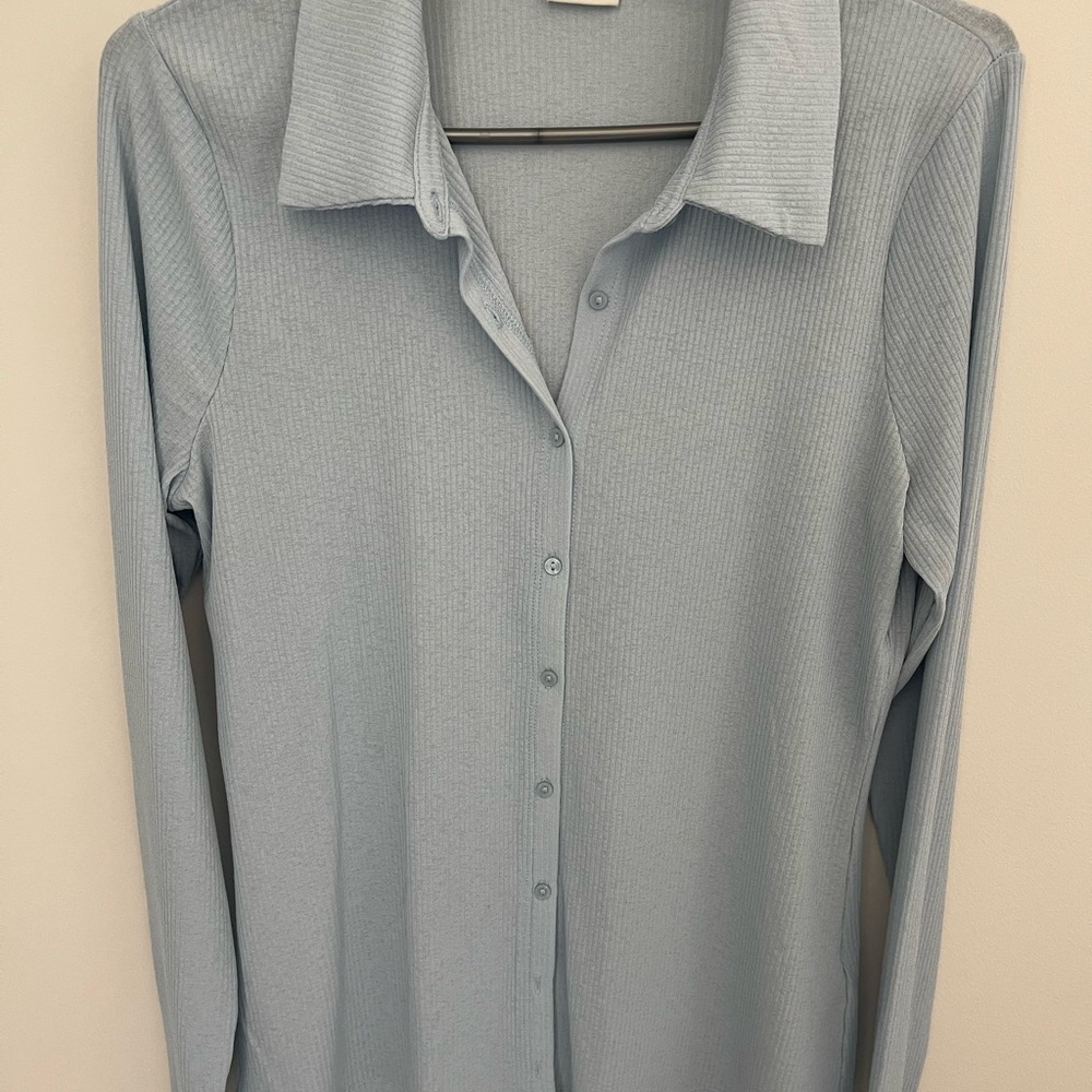 Abercrombie & Fitch Light Blue Button-Up Shirt